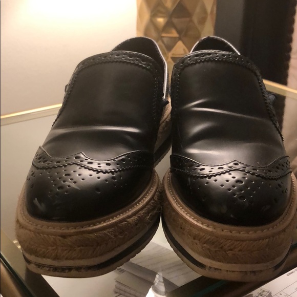 Shoes - Picture 3 of 4